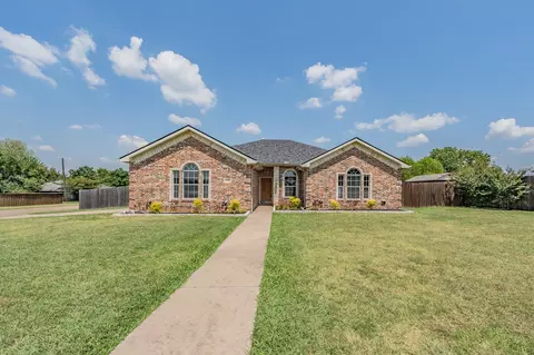 612 Spring Creek St, Cleburne, TX 76031