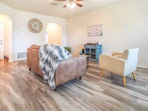 Living - 3020 Keathley Dr, Lorena, TX 76655 photo 1 of 1