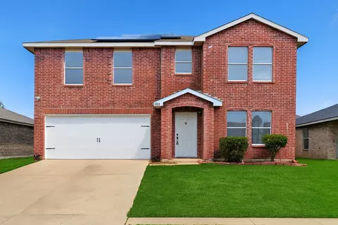 8708 Hunters Creek Ct, Fort Worth, TX 76123