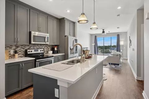 5609 Smu Blvd #402, Dallas, TX 75206