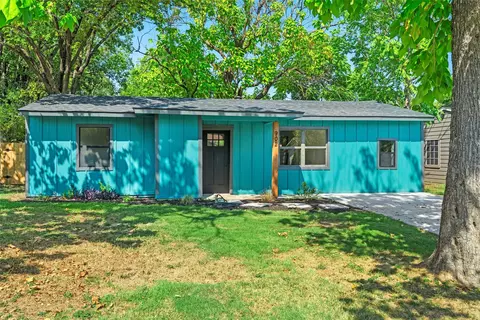 902 Skylark Dr, Arlington, TX 76010