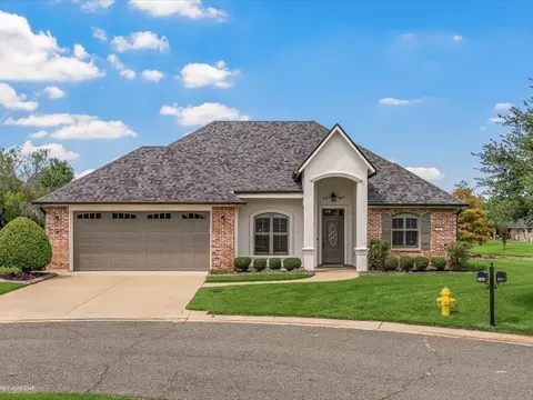 206 Willow Lake Blvd, Bossier City, LA 71111