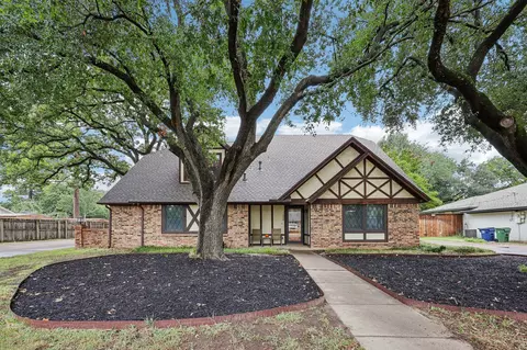 1608 Lillian Ave, Pantego, TX 76013