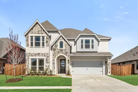 1605 Community Dr, Cedar Hill, TX 75116