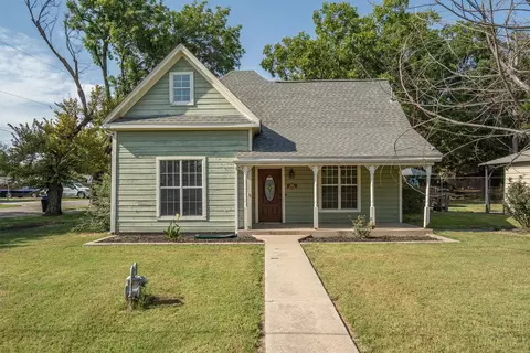 801 E Main St, Tioga, TX 76271
