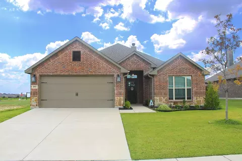 4802 Elite Dr, Sanger, TX 76266