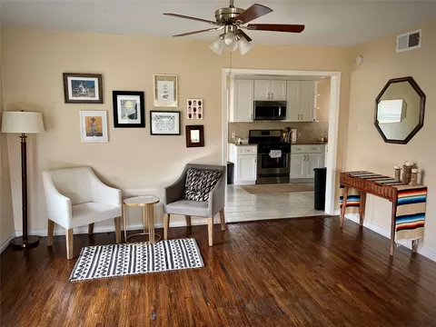 3472 Rugged Dr, Dallas, TX 75224