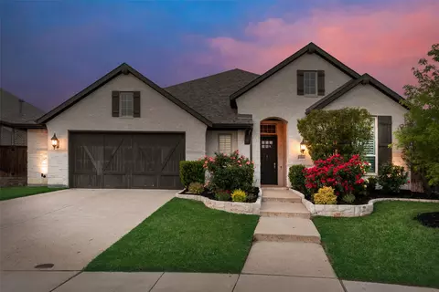 10800 Runner Oak Rd, Lantana, TX 76226