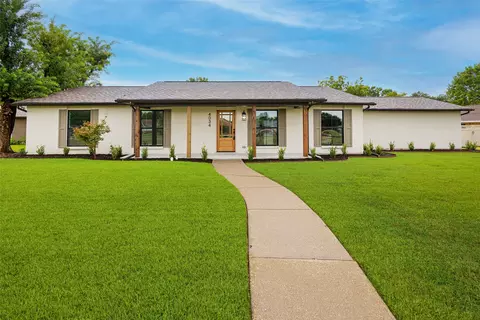 4034 Boca Bay Dr, Dallas, TX 75244