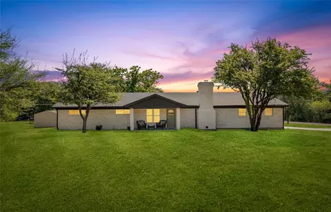 1933 Walter Smith Rd, Azle, TX 76020