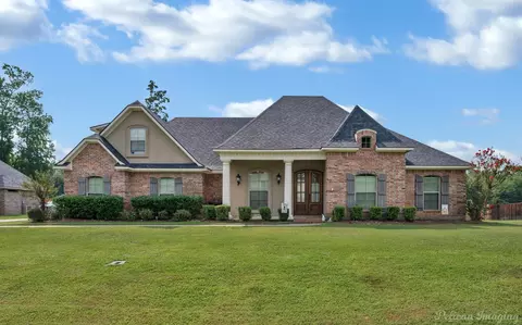 2816 Sunrise Pt, Haughton, LA 71037