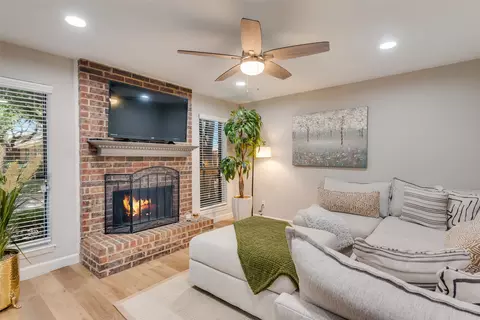 1801 W Spring Creek Pkwy #D1, Plano, TX 75023