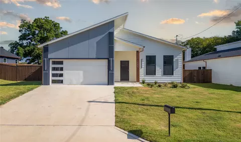1306 Hemphill St, Greenville, TX 75401