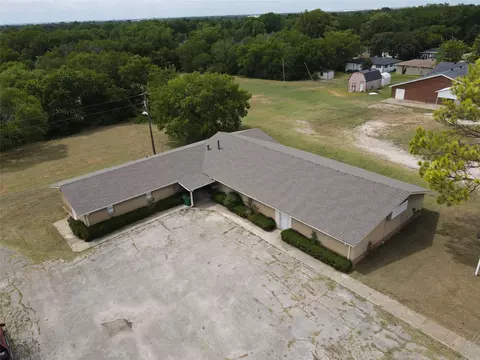 705 Fair Ave, Gainesville, TX 76240