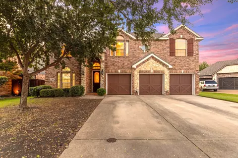 808 Goose Ct, Forney, TX 75126