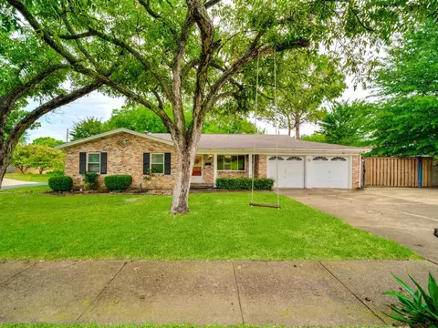 1101 Irwin Dr, Hurst, TX 76053