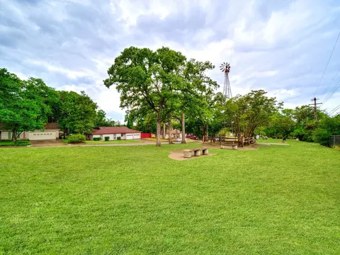 Exterior - 1101 Irwin Dr, Hurst, TX 76053 photo 14 of 14