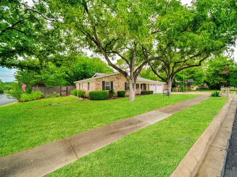 Exterior - 1101 Irwin Dr, Hurst, TX 76053 photo 12 of 14