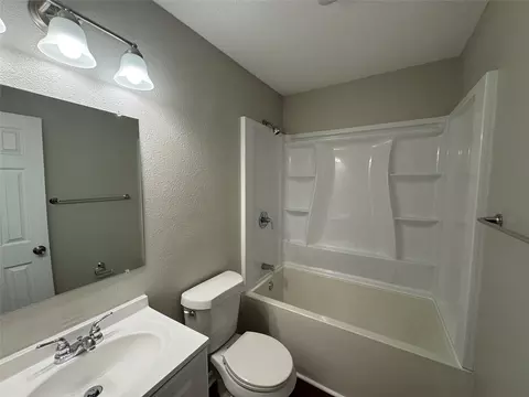 Bath - 306 Pullen St, Mcgregor, TX 76657 photo 1 of 1