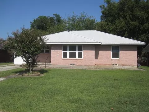 1218 Fair Ave, Gainesville, TX 76240