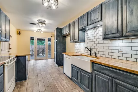 4210 Mayflower Dr, Garland, TX 75043