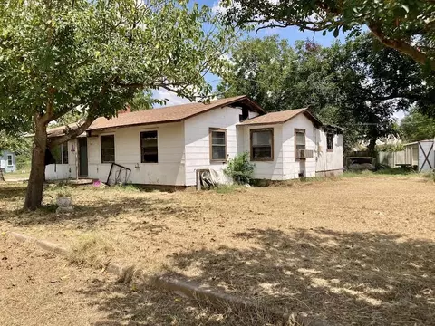 601 S Colorado St, Whitney, TX 76692