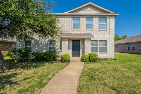 2113 Lone Pecan Dr, Mesquite, TX 75181