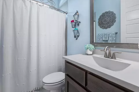 Bath - 413 Samaritan Dr, Keller, TX 76248 photo 1 of 5