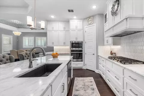 Kitchen - 413 Samaritan Dr, Keller, TX 76248 photo 2 of 5