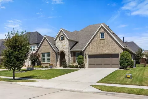 Exterior - 413 Samaritan Dr, Keller, TX 76248 photo 4 of 9