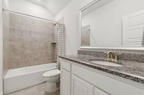 Bath - 3605 Cimarron River Dr, Prosper, TX 75078 photo 2 of 3