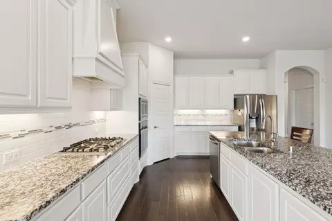 Kitchen - 3605 Cimarron River Dr, Prosper, TX 75078 photo 4 of 4