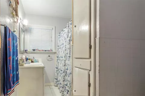 Bath - 710 E Side Dr, Quitman, TX 75783 photo 1 of 1