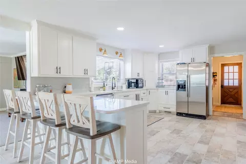 Kitchen - 902 E Burnside St, Rotan, TX 79546 photo 6 of 7
