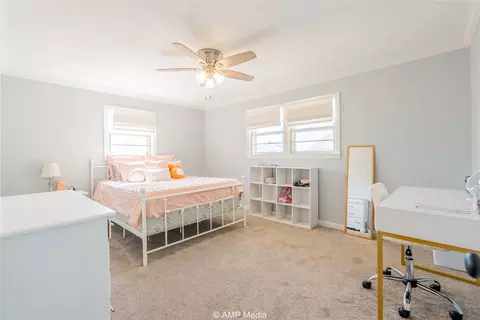 Bedroom - 902 E Burnside St, Rotan, TX 79546 photo 6 of 8