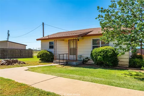 Other - 902 E Burnside St, Rotan, TX 79546 photo 6 of 6