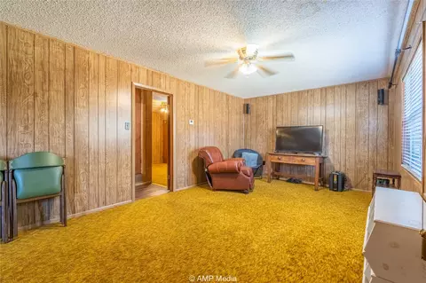 Living - 902 E Burnside St, Rotan, TX 79546 photo 4 of 4