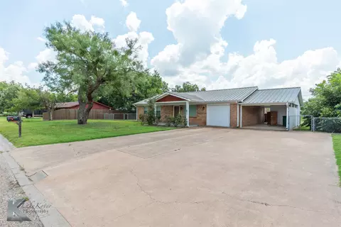 609 Bryant Rd, Clyde, TX 79510