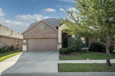 1613 Canary Ln, Argyle, TX 76226