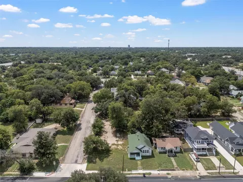 2010 N 5th, Waco, TX 76708 photo 6