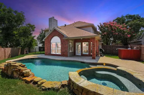 2232 Ellis Dr, Flower Mound, TX 75028