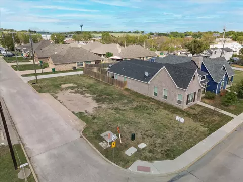 401 E 5th St, Ferris, TX 75125 photo 6