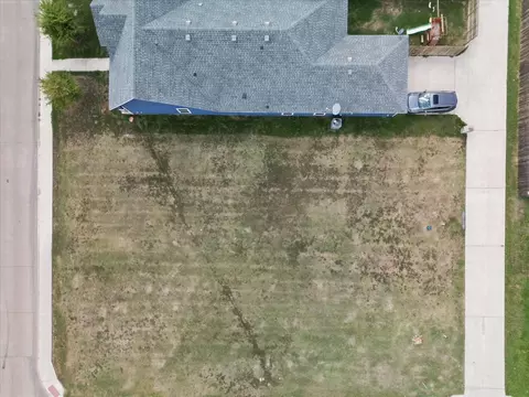 413 E 5th St, Ferris, TX 75125 photo 5
