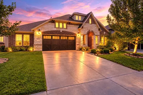 2008 Longbridge Rd, Forney, TX 75126