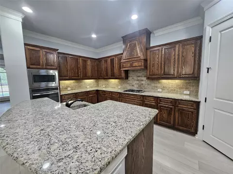 351 Watermere Dr, Southlake, TX 76092