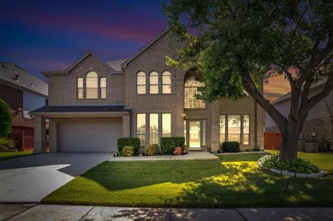 10216 Knights Ct, Fort Worth, TX 76244