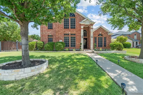 614 Dorchester Ln, Mansfield, TX 76063