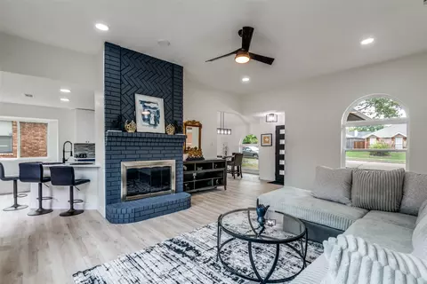 Living - 3412 Aster Ln, Rowlett, TX 75089 photo 3 of 3