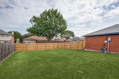 Exterior - 3412 Aster Ln, Rowlett, TX 75089 photo 5 of 5