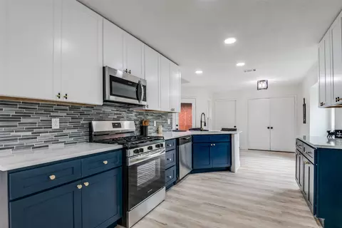 Kitchen - 3412 Aster Ln, Rowlett, TX 75089 photo 1 of 4